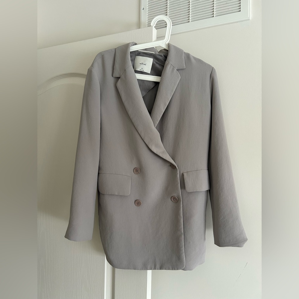 Wilfred Light Gray Double-Breasted Blazer